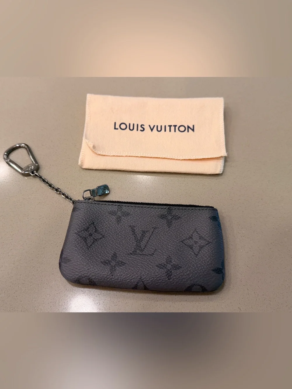 Louis Vuitton Key Pouch Pochette Clés in Monogram Eclipse / Eclipse Reverse